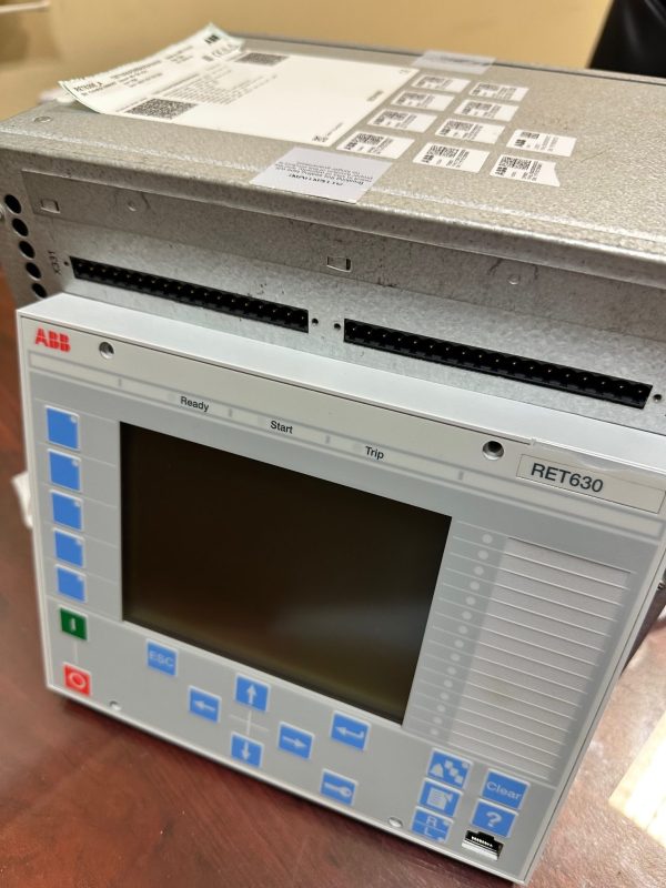 Protección transformador marca ABB modelo RET630
