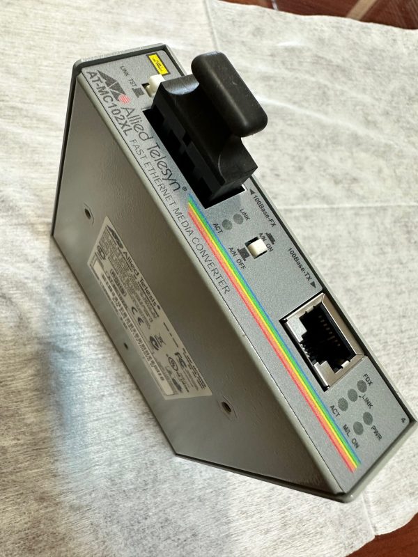 ALLIED TELESIS model 102 XL