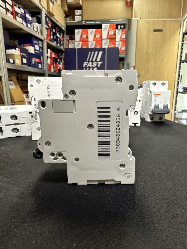 Merlin Gerin Circuit Breaker C60N - Image 4