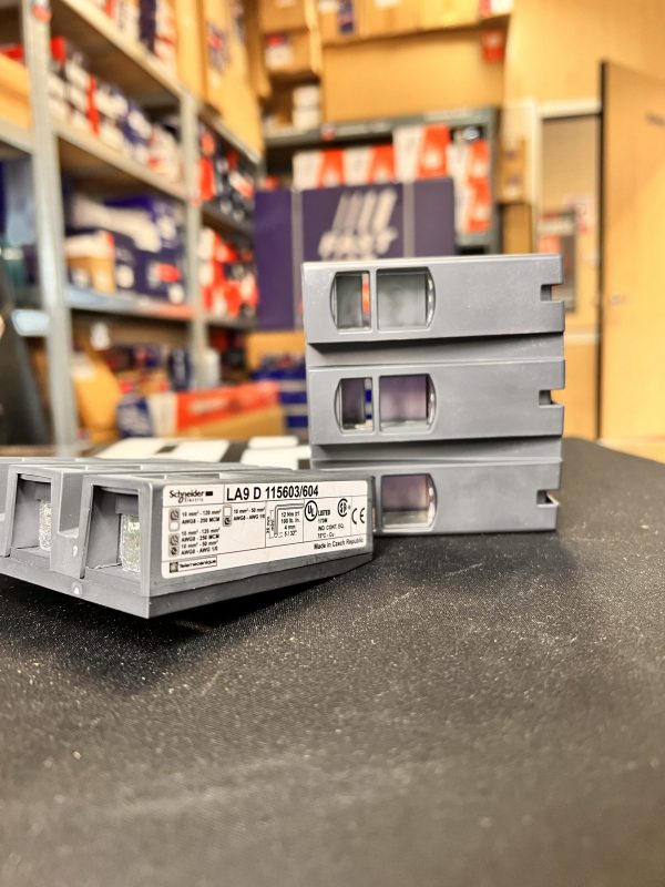 Schneider LA9-D115603/604
