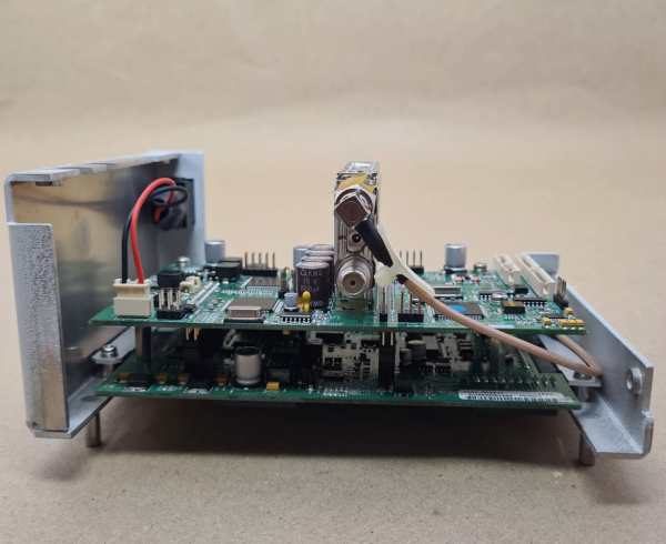 Intellian GX100 board